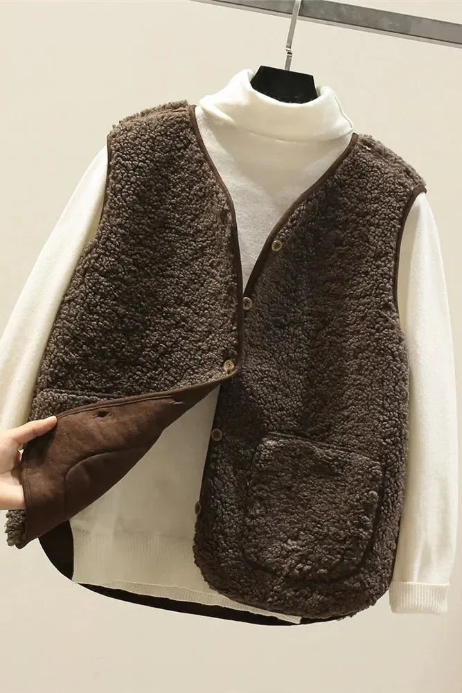 Lara – Plyšová teddy vesta